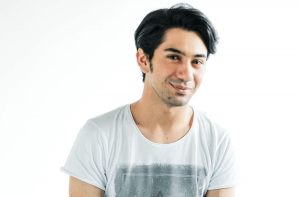 Read more about the article 10 Rekomendasi Film Reza Rahadian Terbaik dan Terbaru